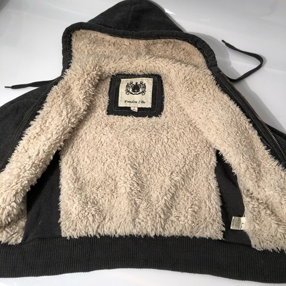 Freedom 2 Be American Vintage with Peace Sign Fur Lined Hoodie Size S - Picture 8 of 10
